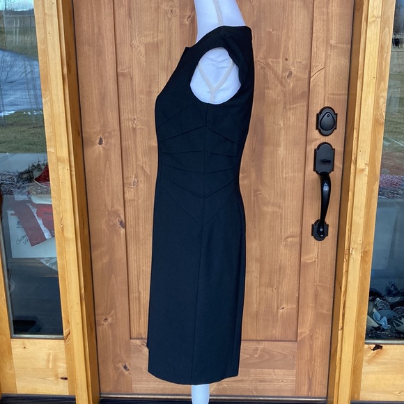 Antonio Melani Women's Dress Black Fitted Back Zip, Kick Pleat size 4 - Picture 3 of 13